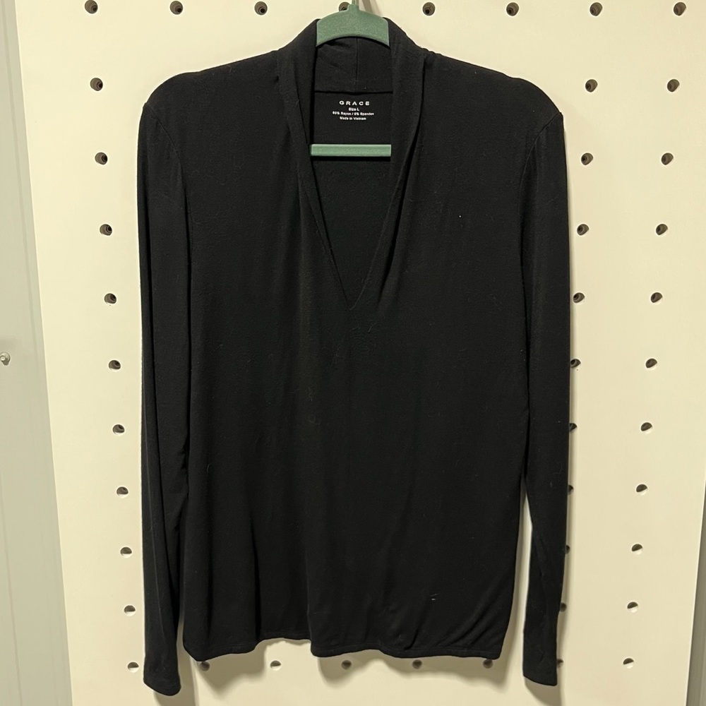 Grace Low Cut Neckline Shawl Collar Stretchy Top